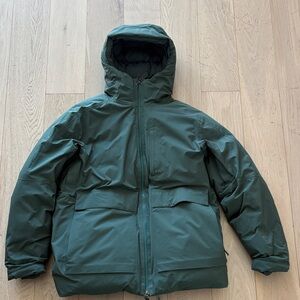 Lululemon StretchSeal Down-filled Parka